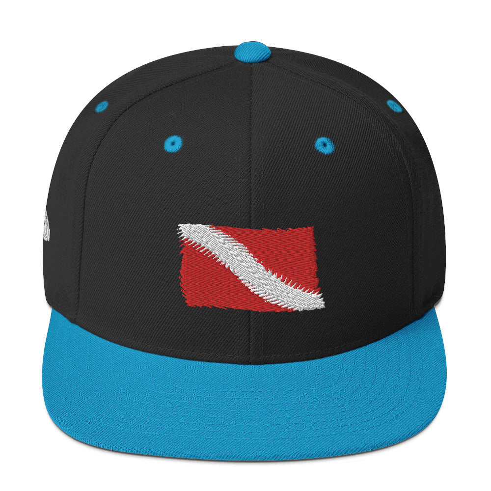 Diver Flag Snap hat